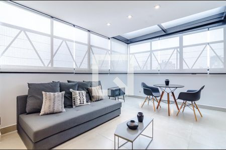 Apartamento à venda com 110m², 1 quarto e 3 vagasCobertura