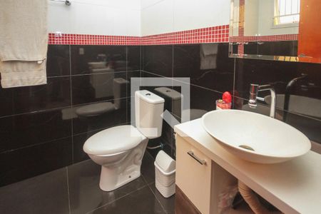 Casa para alugar com 200m², 3 quartos e 2 vagasBanheiro da Suite