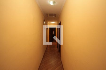 Corredor de casa à venda com 3 quartos, 200m² em Vila Tolstoi, São Paulo