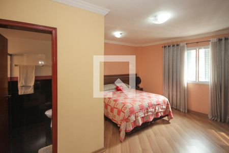 Casa para alugar com 200m², 3 quartos e 2 vagasSuite