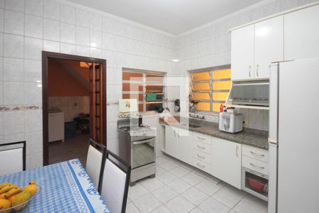 Casa para alugar com 200m², 3 quartos e 2 vagasCozinha