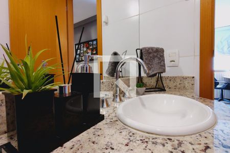 Apartamento à venda com 87m², 3 quartos e 1 vaga Apartamento à venda com 87m², 3 quartos e 1 vagaBanheiro Social