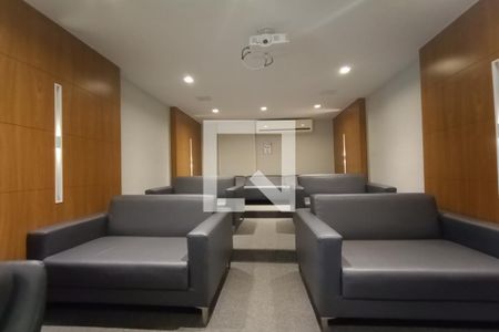 Apartamento à venda com 87m², 3 quartos e 1 vaga Apartamento à venda com 87m², 3 quartos e 1 vagaÁrea Comum - Cinema