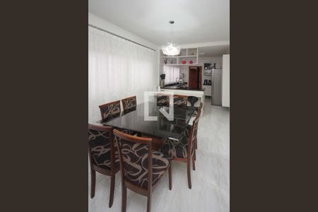 Casa à venda com 341m², 3 quartos e 8 vagasCopa 