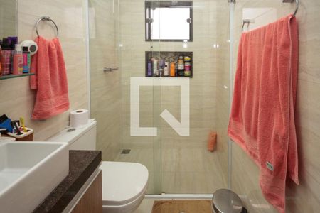 Casa à venda com 341m², 3 quartos e 8 vagasBanheiro Suite