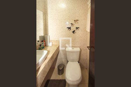 Casa à venda com 341m², 3 quartos e 8 vagasbanheiro da garagem