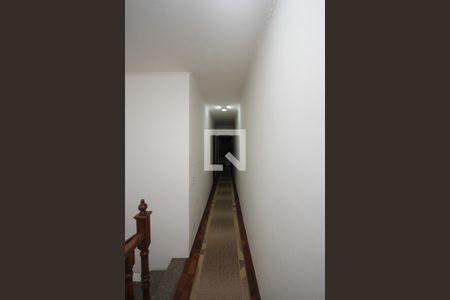 Casa à venda com 341m², 3 quartos e 8 vagasCorredor