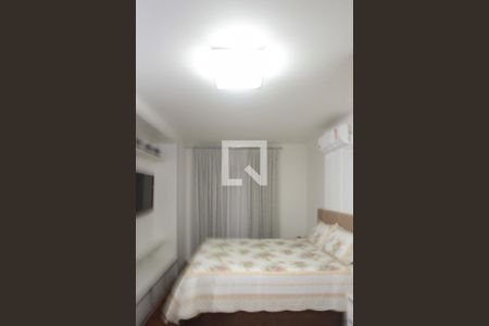 Casa à venda com 341m², 3 quartos e 8 vagasSuite 03