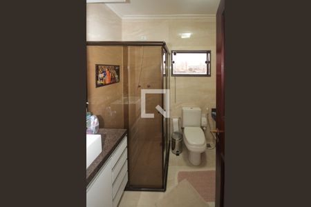 Casa à venda com 341m², 3 quartos e 8 vagasBanheiro da Suite 03