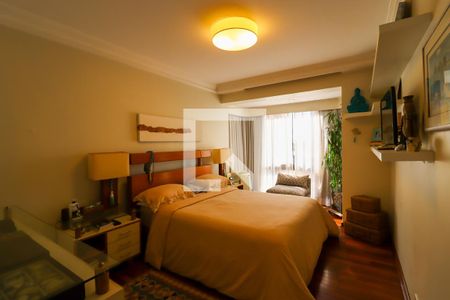 Apartamento à venda com 226m², 4 quartos e 4 vagas Apartamento à venda com 226m², 4 quartos e 4 vagasSuíte 2