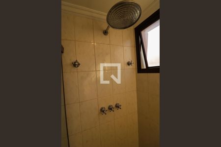 Apartamento à venda com 226m², 4 quartos e 4 vagas Apartamento à venda com 226m², 4 quartos e 4 vagasBanheiro da Suíte 1