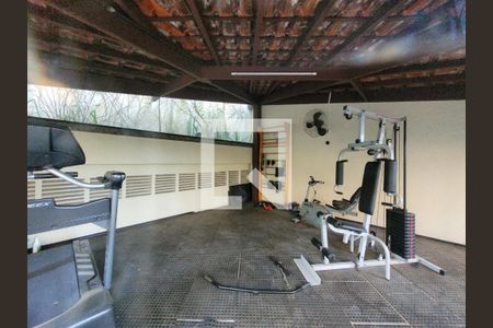 Apartamento à venda com 226m², 4 quartos e 4 vagas Apartamento à venda com 226m², 4 quartos e 4 vagasAcademia