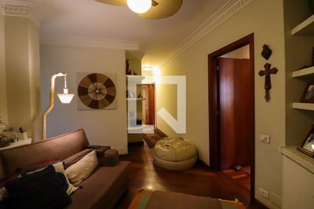 Apartamento à venda com 226m², 4 quartos e 4 vagas Apartamento à venda com 226m², 4 quartos e 4 vagasCorredor