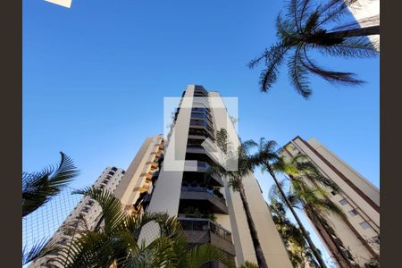 Apartamento à venda com 226m², 4 quartos e 4 vagas Apartamento à venda com 226m², 4 quartos e 4 vagasFachada do Prédio