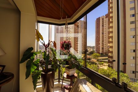 Sala de apartamento à venda com 4 quartos, 226m² em Vila Suzana, São Paulo