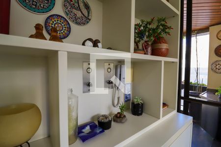 Apartamento à venda com 226m², 4 quartos e 4 vagas Apartamento à venda com 226m², 4 quartos e 4 vagasDetalhe