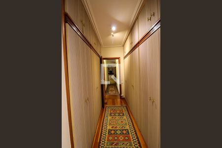 Apartamento à venda com 226m², 4 quartos e 4 vagas Apartamento à venda com 226m², 4 quartos e 4 vagasSuíte 2