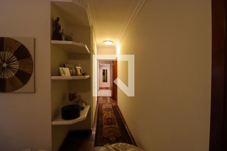 Apartamento à venda com 226m², 4 quartos e 4 vagas Apartamento à venda com 226m², 4 quartos e 4 vagasCorredor