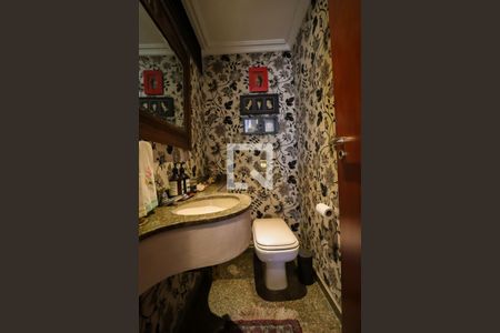 Apartamento à venda com 226m², 4 quartos e 4 vagas Apartamento à venda com 226m², 4 quartos e 4 vagasLavabo