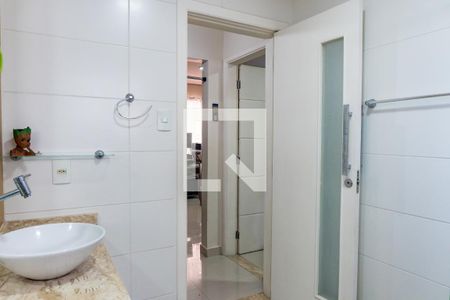 Apartamento à venda com 67m², 2 quartos e sem vagaBanheiro
