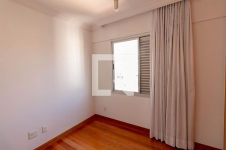 Quarto 2 de apartamento para alugar com 3 quartos, 120m² em Grajaú, Belo Horizonte