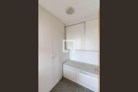 Apartamento para alugar com 120m², 3 quartos e 2 vagasQuarto de Serviço