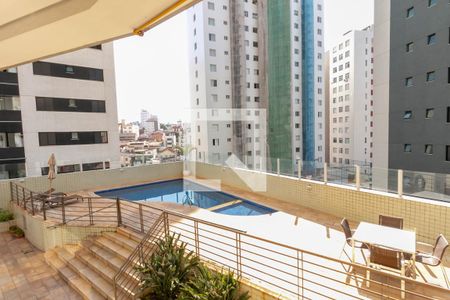 Apartamento para alugar com 120m², 3 quartos e 2 vagasÁrea comum - Piscina