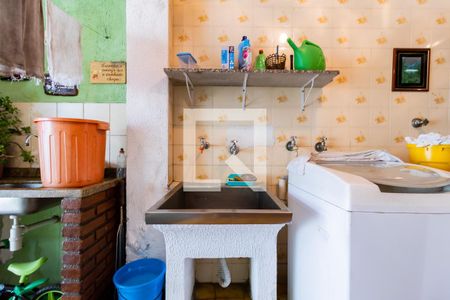 Casa à venda com 220m², 3 quartos e 6 vagas Casa à venda com 220m², 3 quartos e 6 vagasÁrea de Serviço