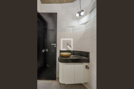 Studio para alugar com 32m², 1 quarto e sem vaga Studio para alugar com 32m², 1 quarto e sem vagaBanheiro