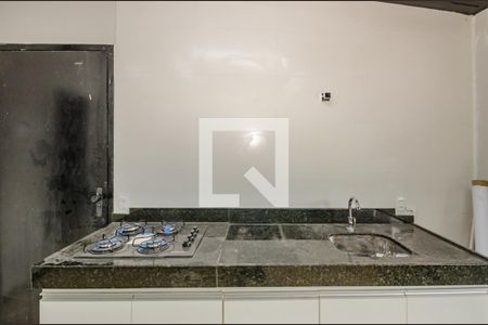 Sala - Cozinha de kitnet/studio para alugar com 1 quarto, 32m² em Caiçaras, Belo Horizonte