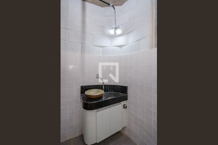 Studio para alugar com 32m², 1 quarto e sem vaga Studio para alugar com 32m², 1 quarto e sem vagaBanheiro