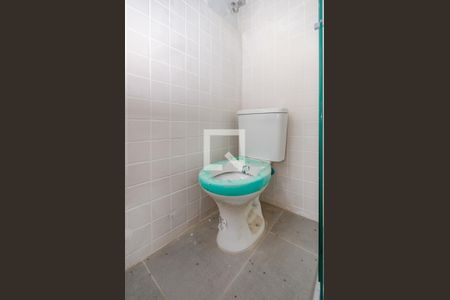 Studio para alugar com 32m², 1 quarto e sem vaga Studio para alugar com 32m², 1 quarto e sem vagaBanheiro