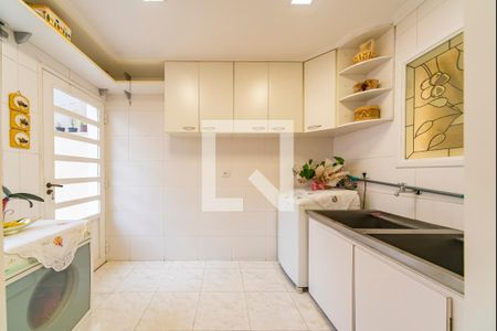 Casa à venda com 400m², 3 quartos e 6 vagasÁrea de Serviço