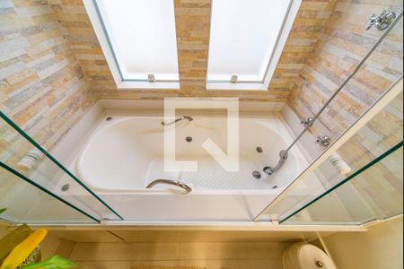 Casa à venda com 400m², 3 quartos e 6 vagasBanheira