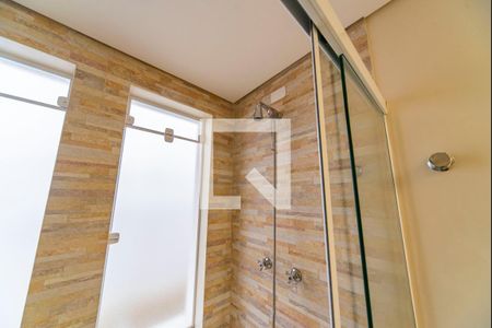 Casa à venda com 400m², 3 quartos e 6 vagasChuveiro 