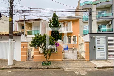 Casa à venda com 400m², 3 quartos e 6 vagasFachada