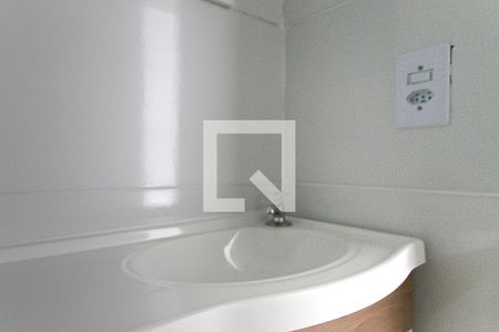 Banheiro de kitnet/studio para alugar com 1 quarto, 22m² em Cidade Mãe do Céu, São Paulo