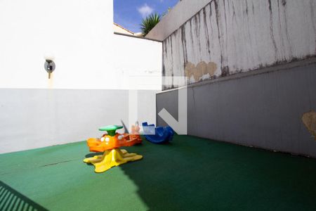 Casa de condomínio à venda com 65m², 2 quartos e 1 vagaÁrea Comum - Playground