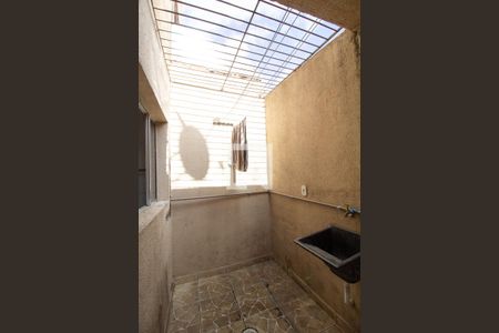 Casa de condomínio à venda com 65m², 2 quartos e 1 vagaÁrea de Serviço