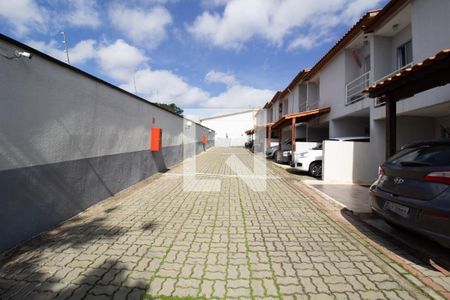 Casa de condomínio à venda com 65m², 2 quartos e 1 vagaÁrea Externa