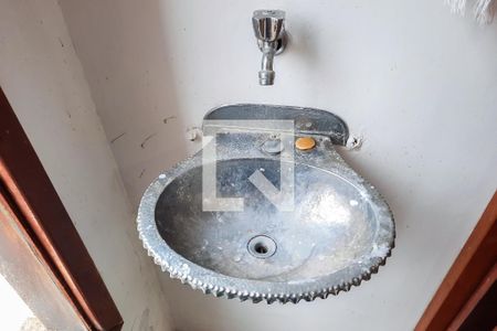 Casa à venda com 316m², 3 quartos e 4 vagas Casa à venda com 316m², 3 quartos e 4 vagasLavabo