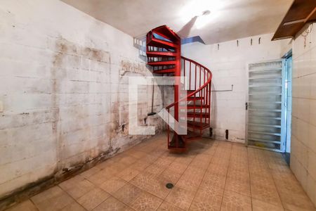 Casa à venda com 316m², 3 quartos e 4 vagas Casa à venda com 316m², 3 quartos e 4 vagasÁrea de Serviço