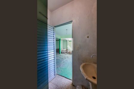 Casa à venda com 316m², 3 quartos e 4 vagas Casa à venda com 316m², 3 quartos e 4 vagasBanheiro de Serviço