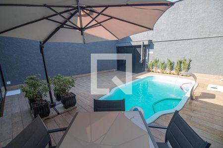 Casa para alugar com 225m², 3 quartos e 3 vagasPiscina
