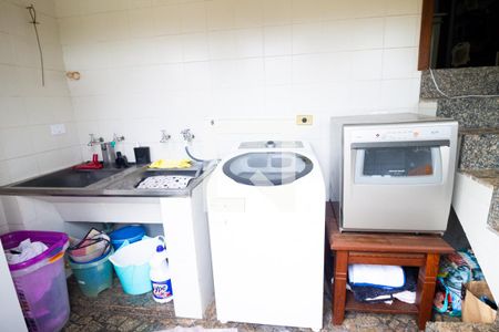 Casa à venda com 390m², 3 quartos e 6 vagasÁrea de Serviço