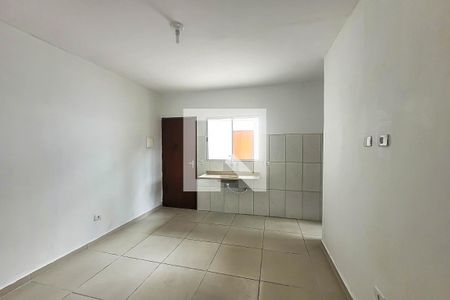 Sala/Cozinha de casa para alugar com 1 quarto, 40m² em Vila Liviero, São Paulo