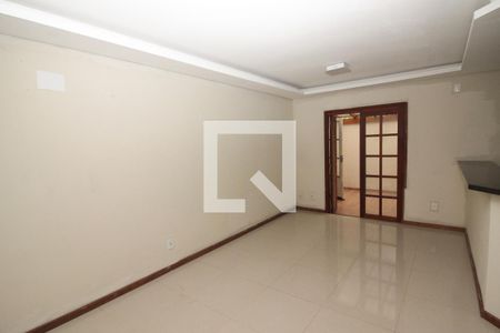 Sala de casa à venda com 2 quartos, 100m² em Campo Novo, Porto Alegre