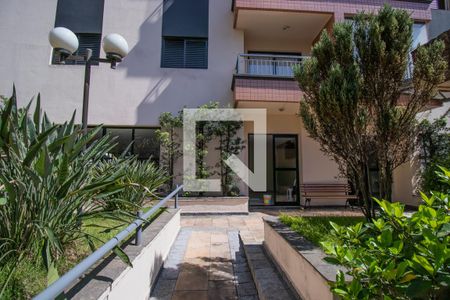 Apartamento para alugar com 80m², 3 quartos e 1 vaga Apartamento para alugar com 80m², 3 quartos e 1 vagaFachada