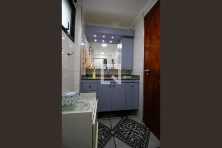 Apartamento à venda com 122m², 3 quartos e 2 vagasBanheiro da Suíte