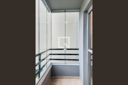 Apartamento à venda com 74m², 3 quartos e 1 vagaVaranda